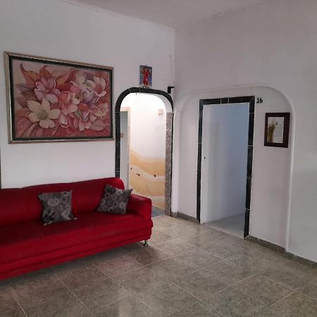 Tita'S Airport Hotel Cartagena Kültér fotó