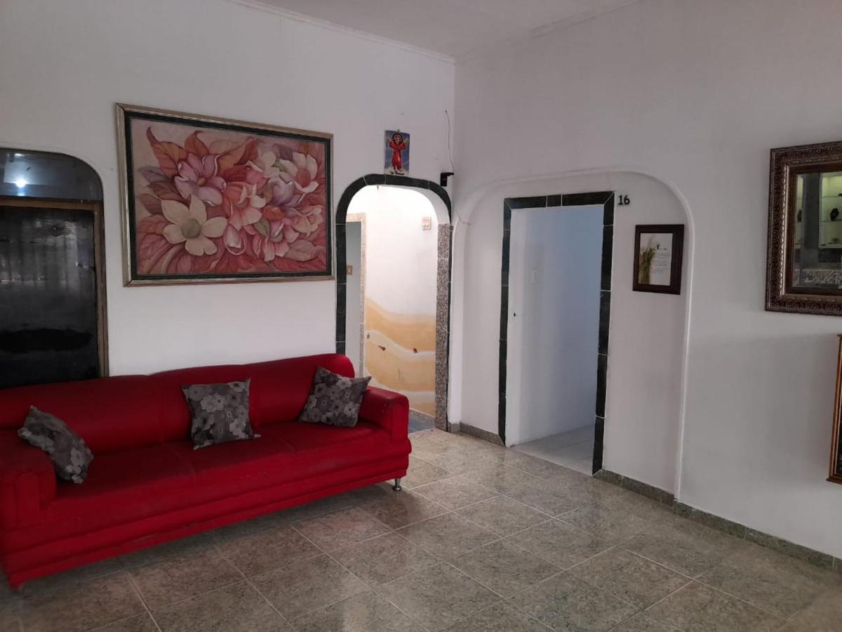 Tita'S Airport Hotel Cartagena Kültér fotó