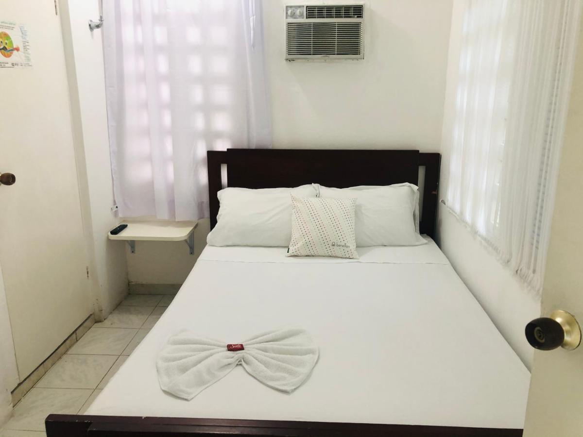 Tita'S Airport Hotel Cartagena Kültér fotó