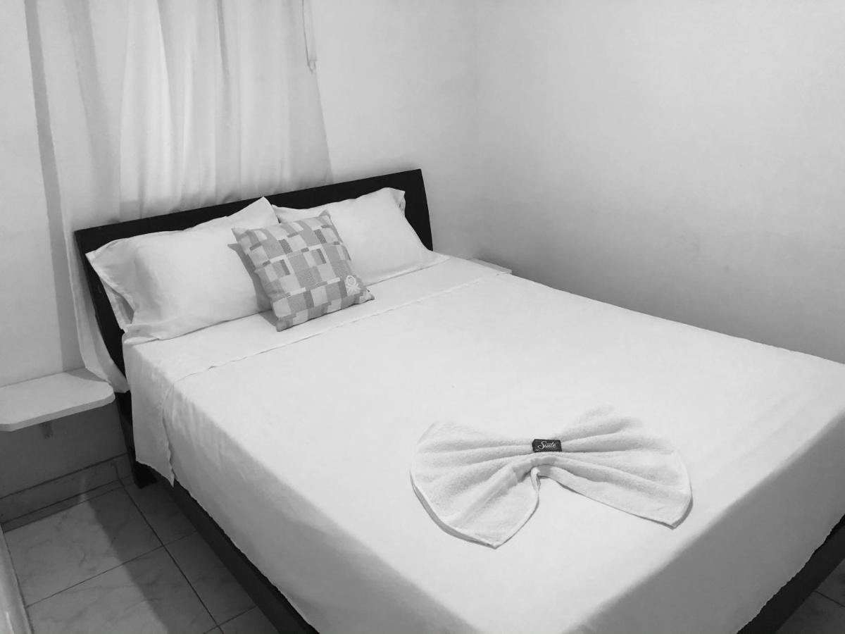 Tita'S Airport Hotel Cartagena Kültér fotó